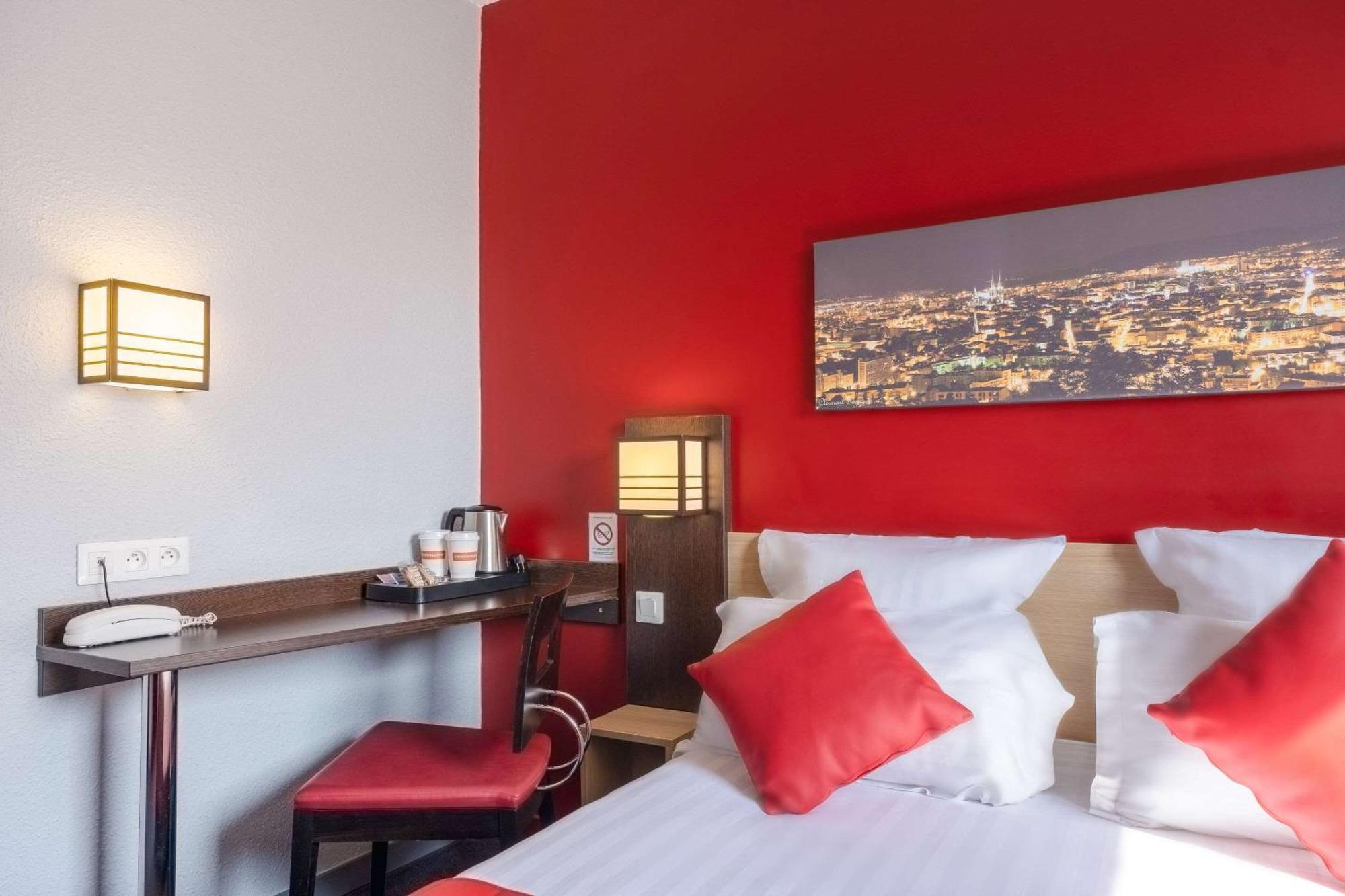 Comfort Hotel Clermont Saint Jacques Ngoại thất bức ảnh